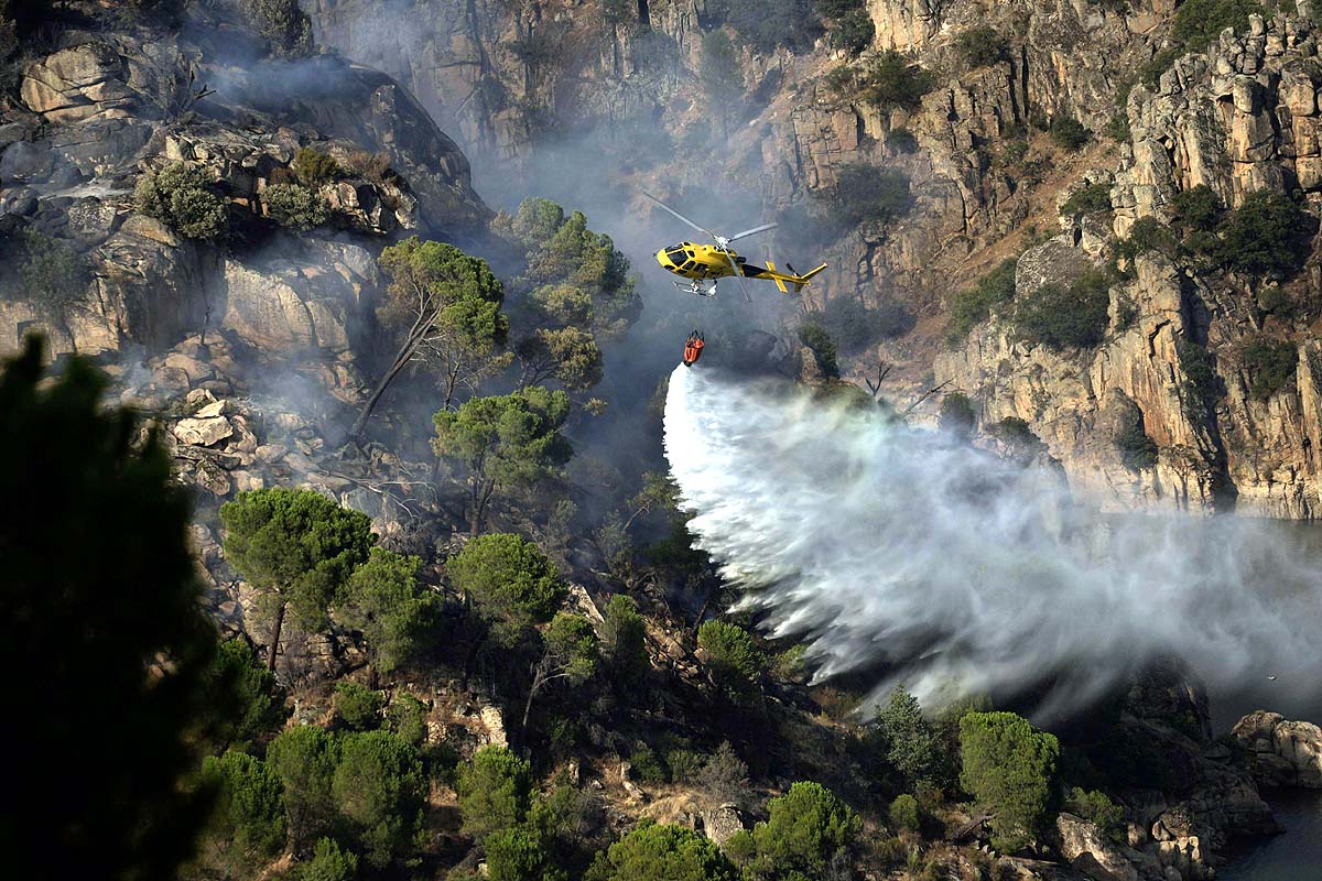 spain france wildfire