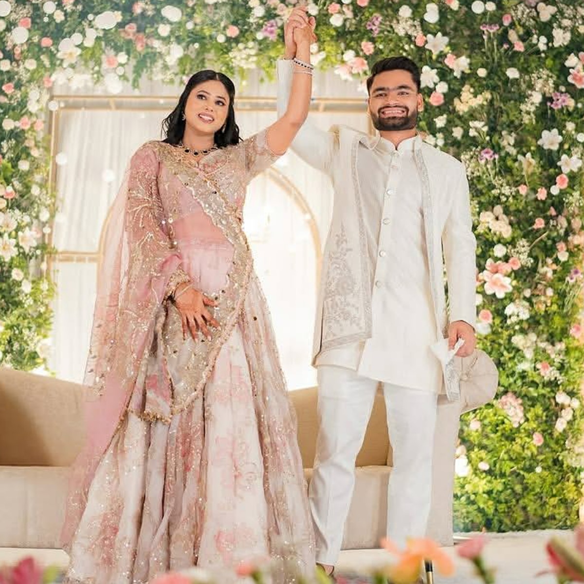 (All Photos: Instagram/@ipriyasarojmp) 