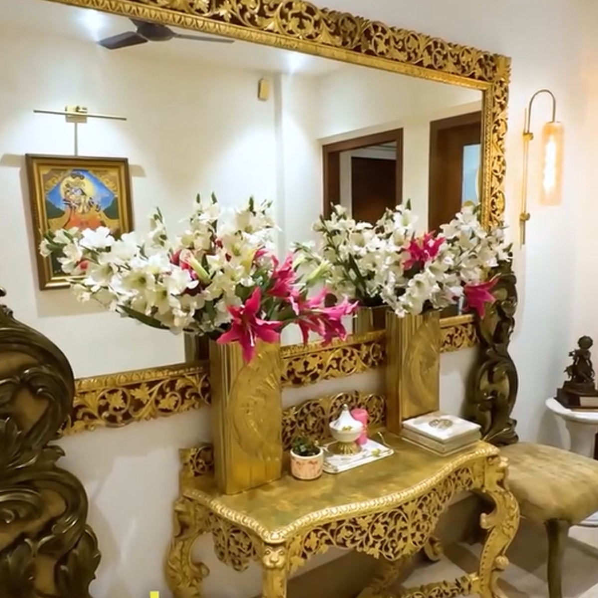 हेमा मालिनी का घर (Photo: Instagram/@kamiya_jani)