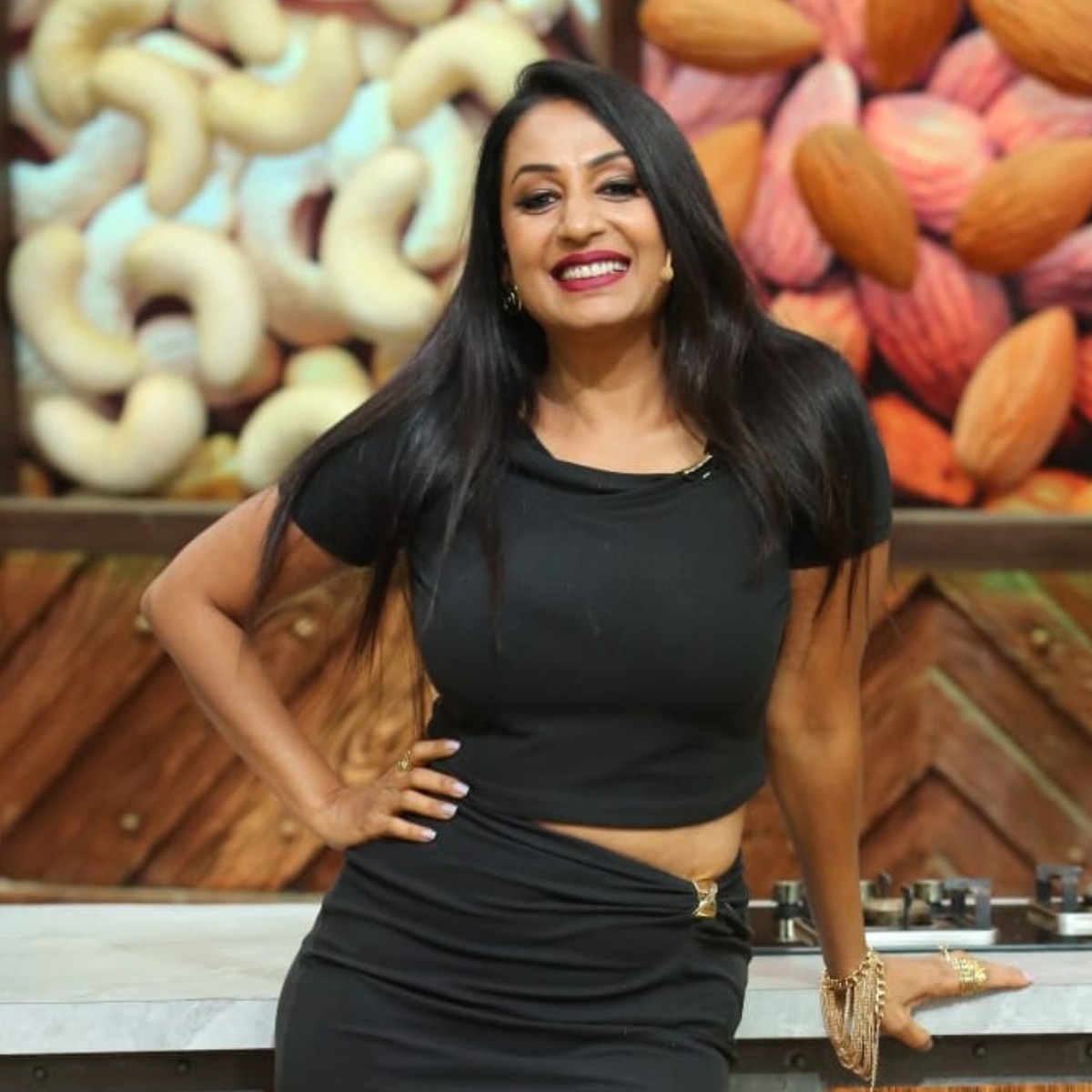 kashmera shah supports sunita ahuja 