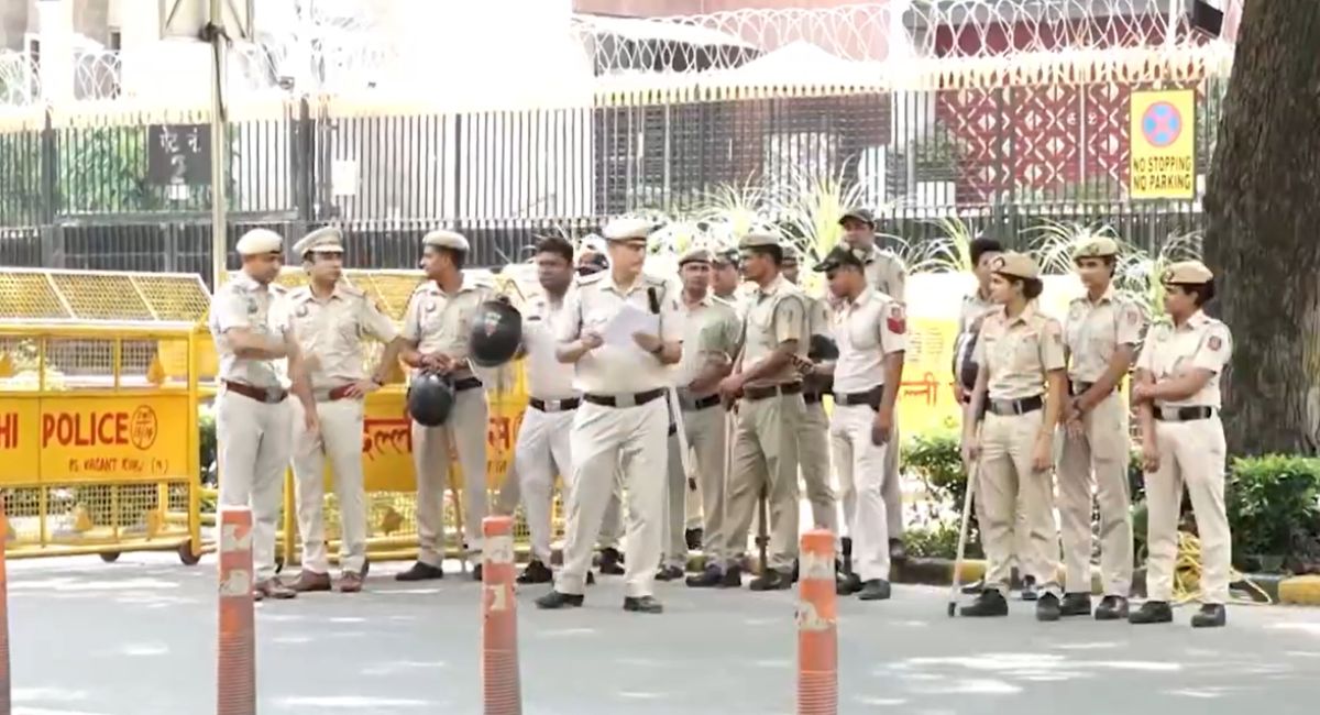 संसद मार्ग पर कड़ी सुरक्षा