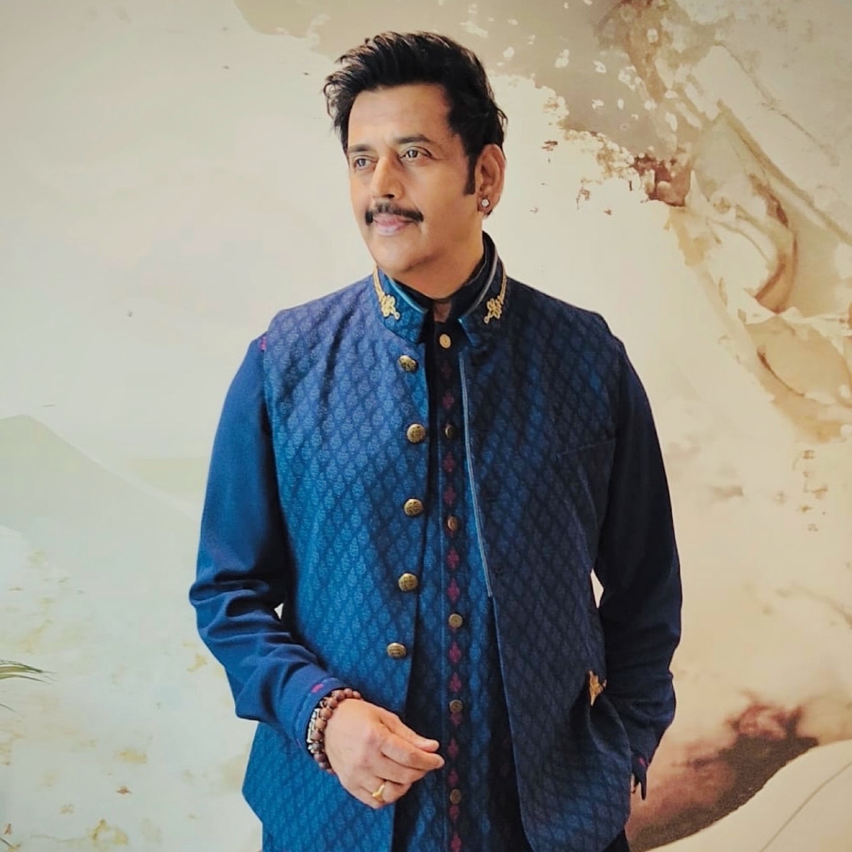 Ravi Kishan viral memes