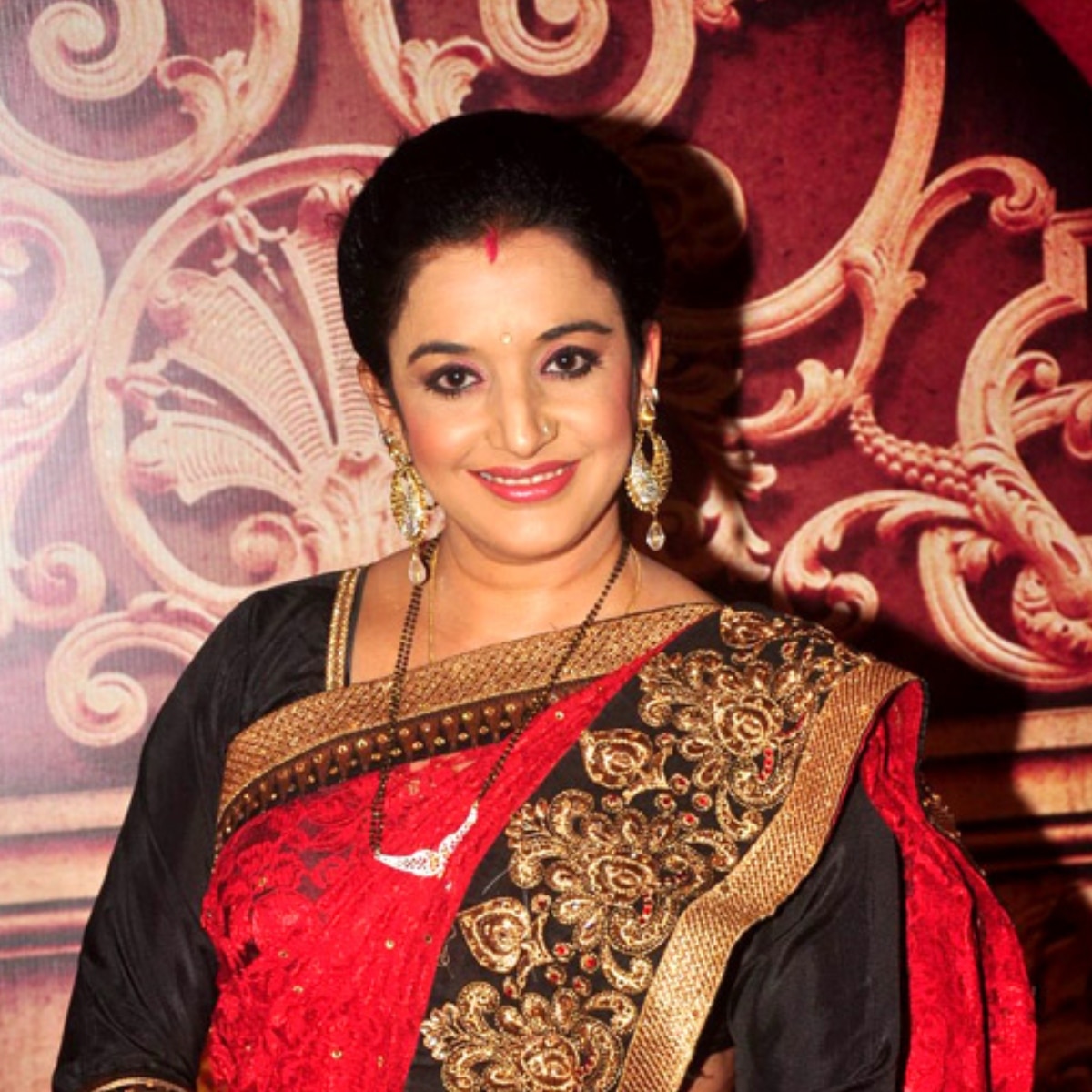 suwati anand happily single at 63