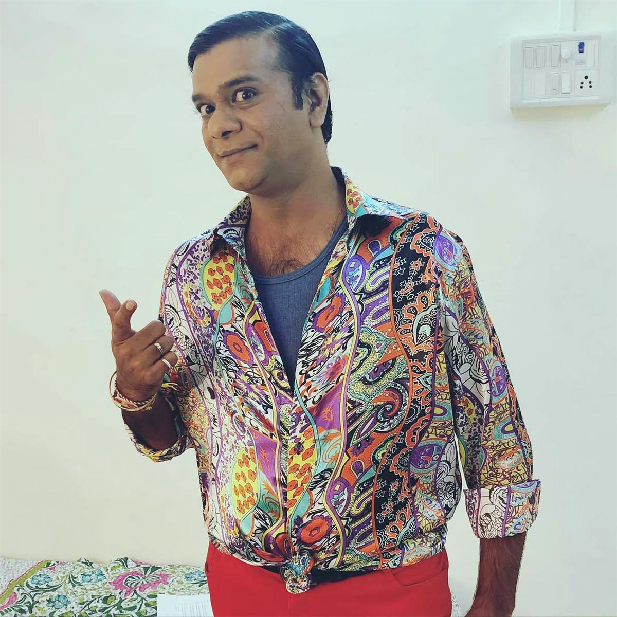 तन्मय वेकारिया