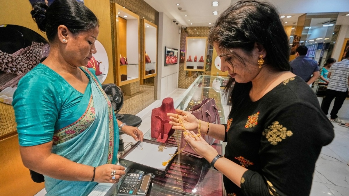 सोने और चांदी की कीमतों में भारी उछाल, अमेरिकी नीति में बदलाव से बाजार में आया बड़ा बदलाव