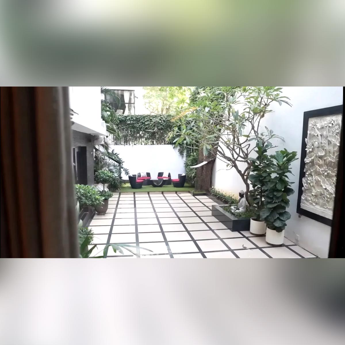 भाग्यश्री का महल
