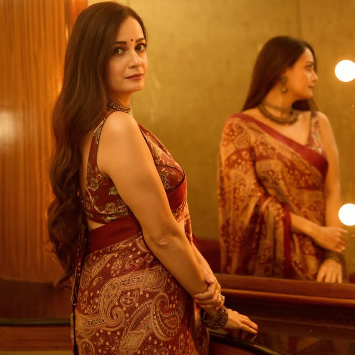 Dia Mirza On Stripping Clothes 