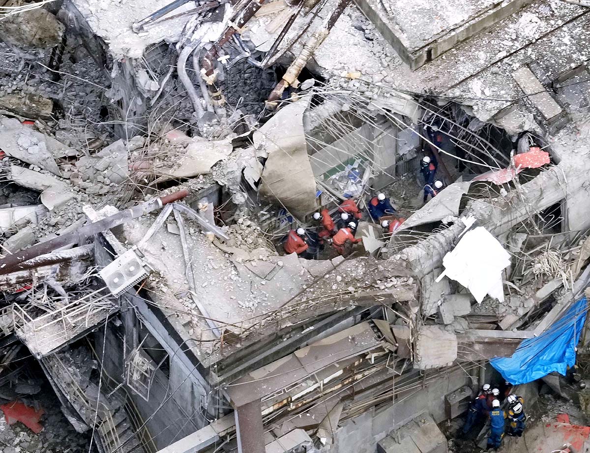 Japan Earthquake Car Chips 