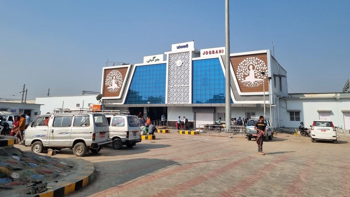 व्‍यापार के लिए हर-दिन करते हैं सफर