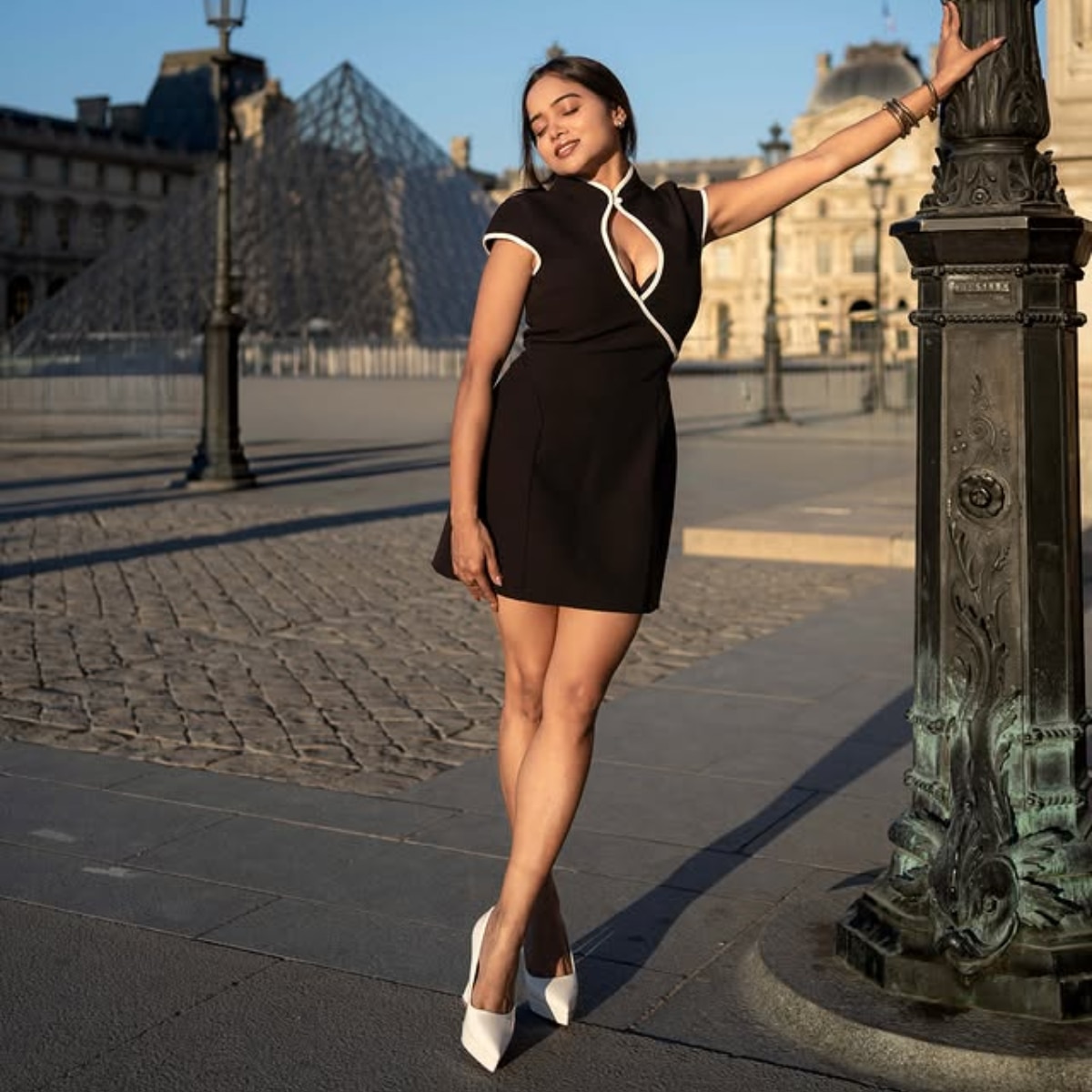 Manisha Rani Paris photo