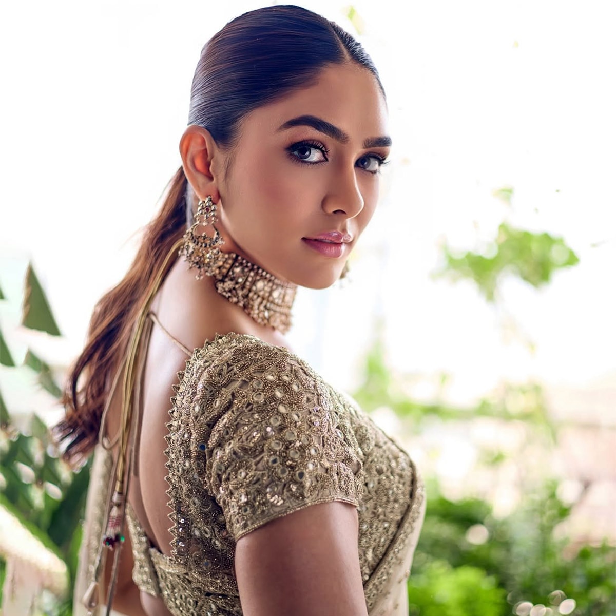  Mrunal Thakur linked Yashasvi Jaiswal Shreyas Iyer