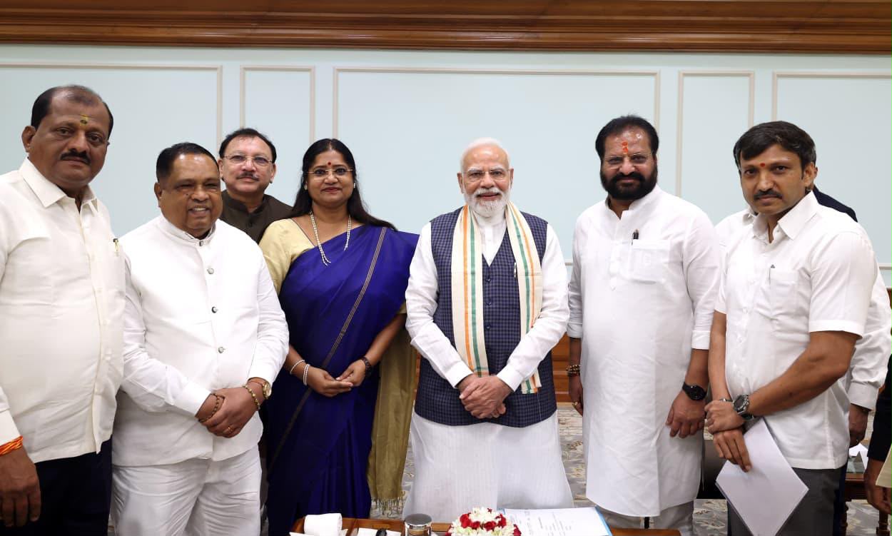 45 newly elected NDA Lok Sabha MPs met Prime Minister Narendra Modi at his residence.