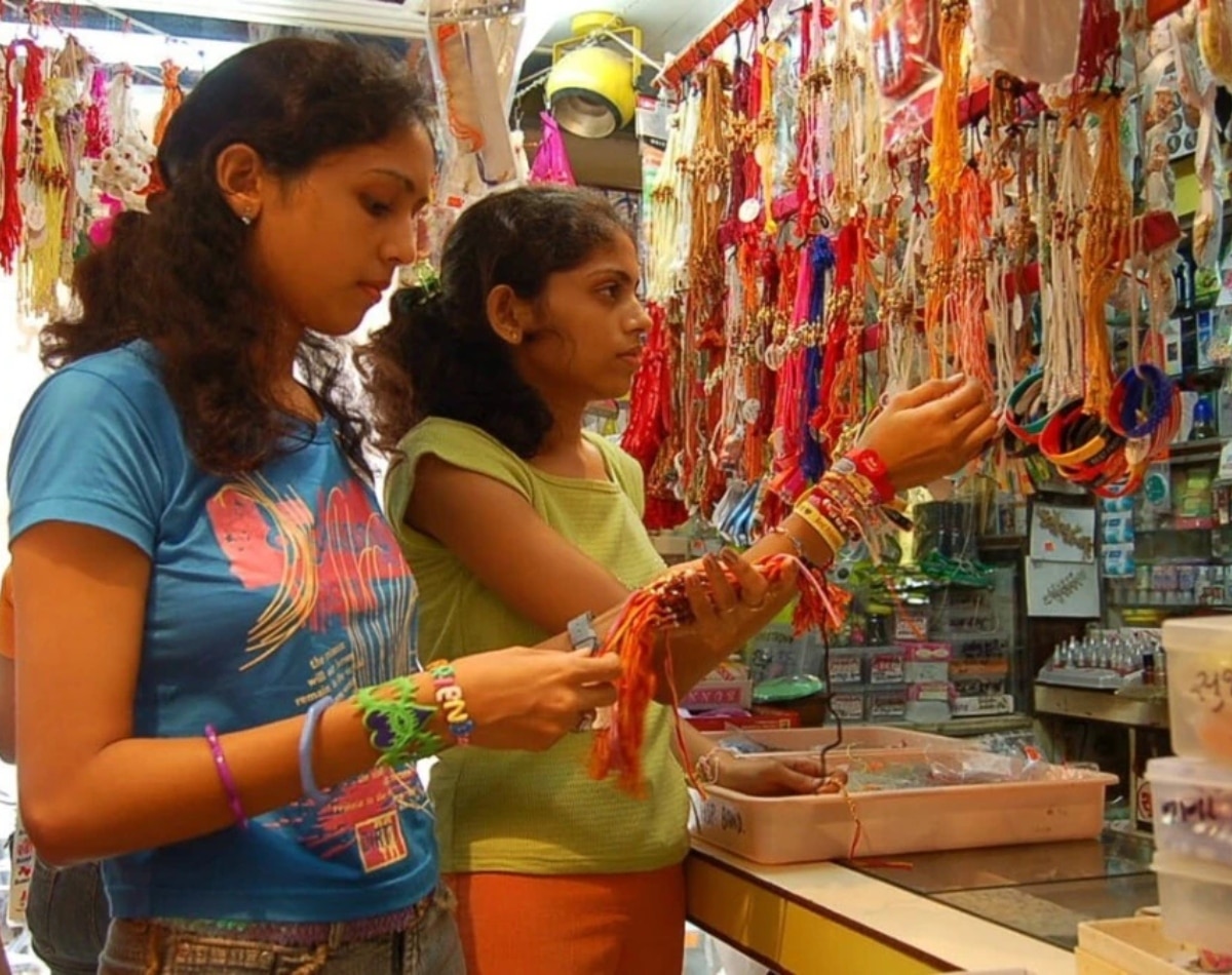 कहां बेच सकते हैं अपनी राखियां?