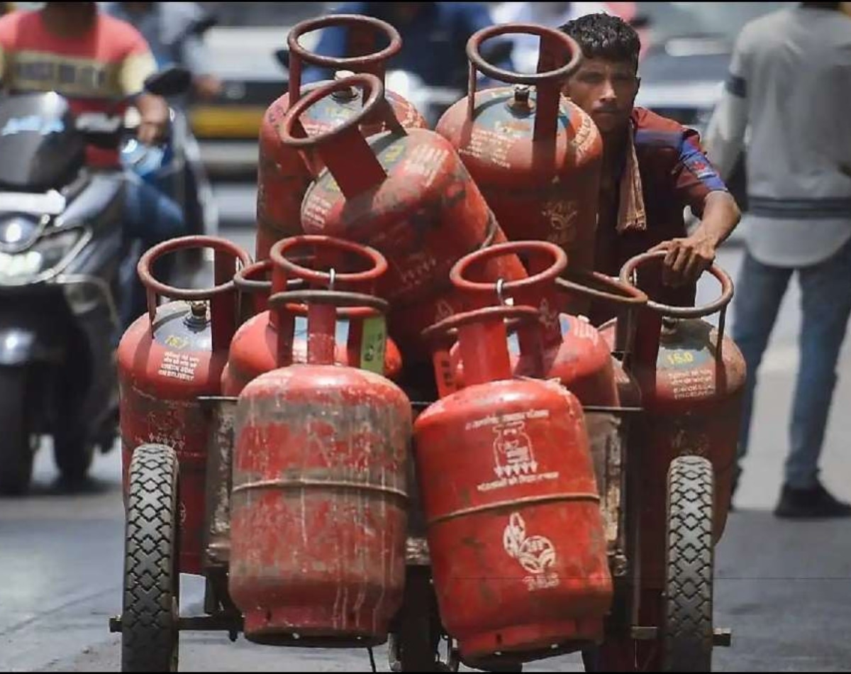 पहला बदलाव: LPG सिलेंडर के दाम 