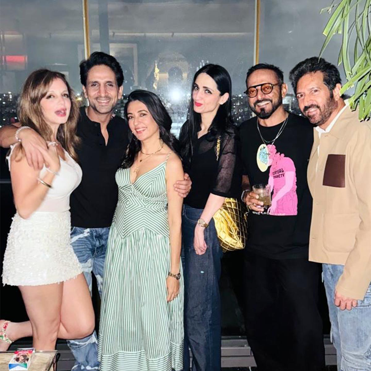 salman khan sohail khan party inside photos