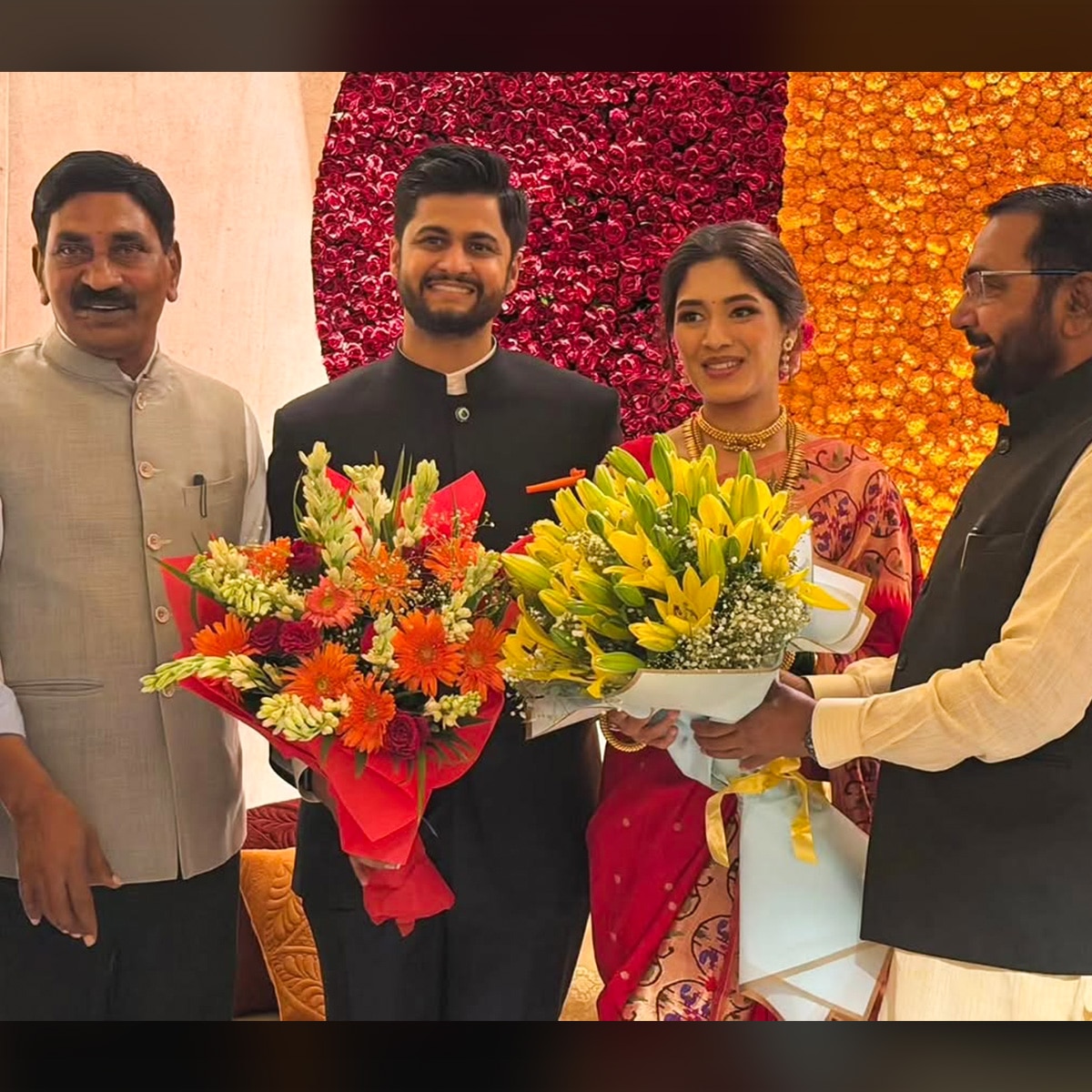 सुप्रिया सुले की बेटी के रिसेप्शन के इनसाइड फोटोज