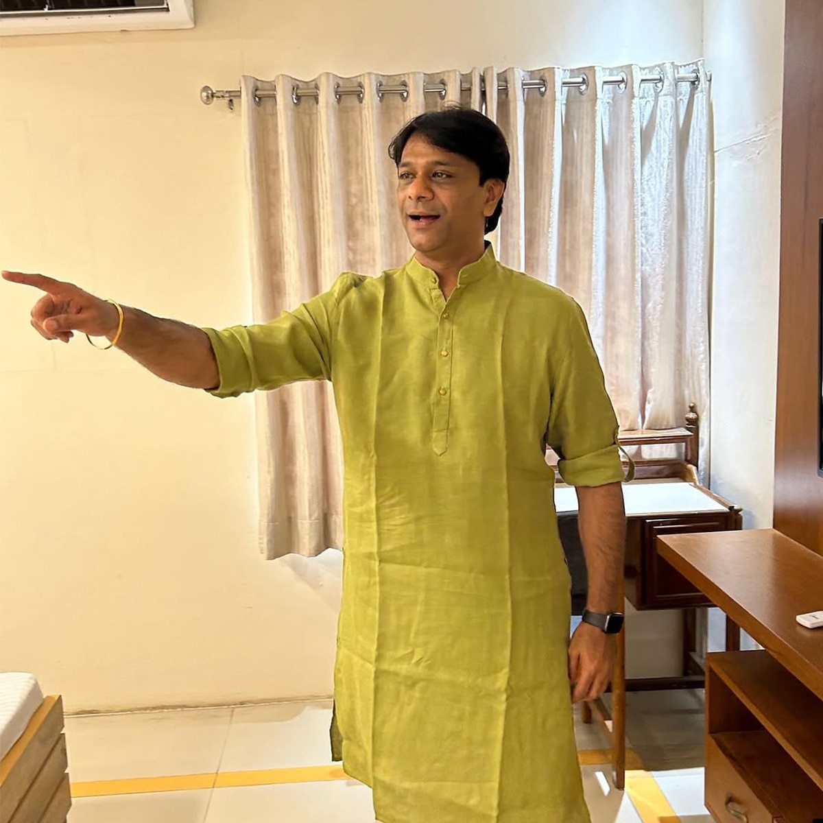 तन्मय वेकारिया 
