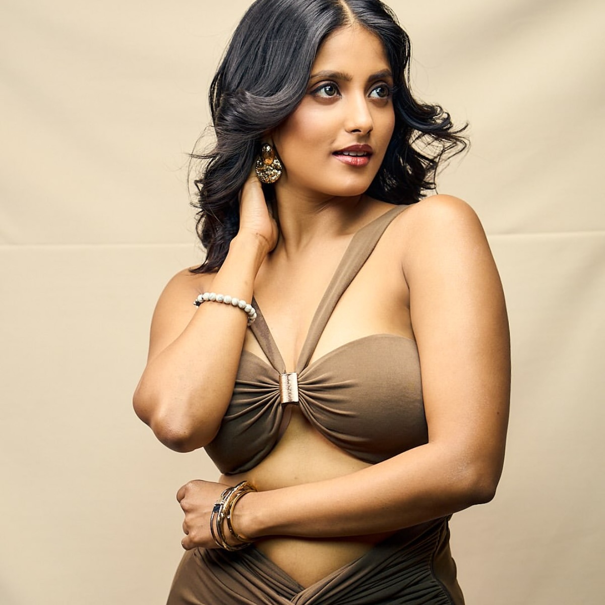 Ulka Gupta Hot Photos