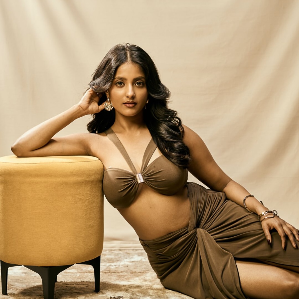 Ulka Gupta Hot Photos
