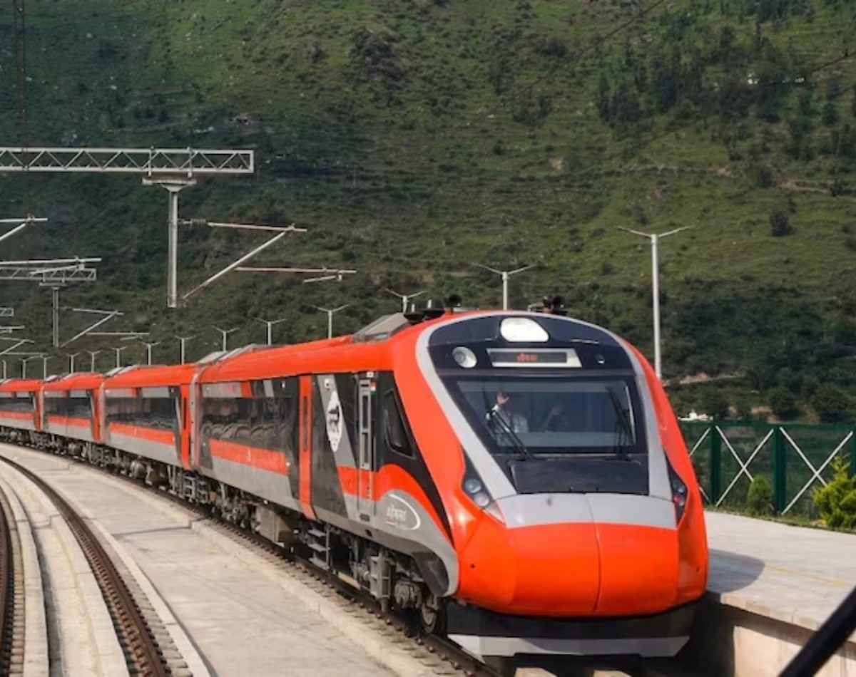 9 करोड़ से ज्यादा यात्री कर चुके सफर