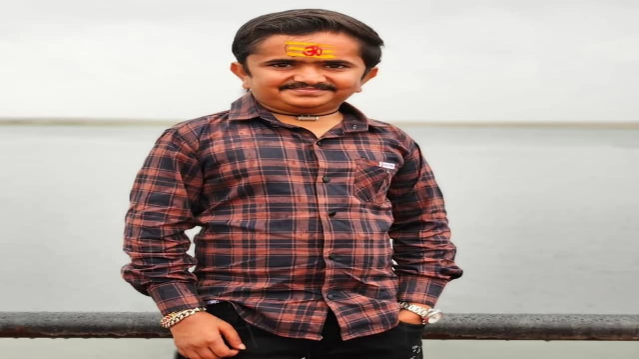 KBC 18 में पहुंचा दुनिया का सबसे छोटा डॉक्टर, बिग बी को सुनाई इमोशनल स्टोरी