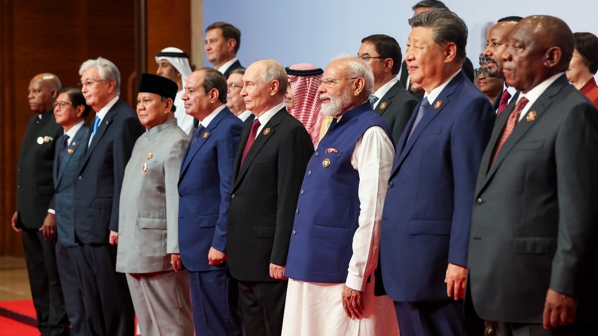 भारत की बुलंद आवाज, दुनिया ने भी माना लोहा... BRICS की ये तस्वीरें बहुत कुछ कहती हैं!