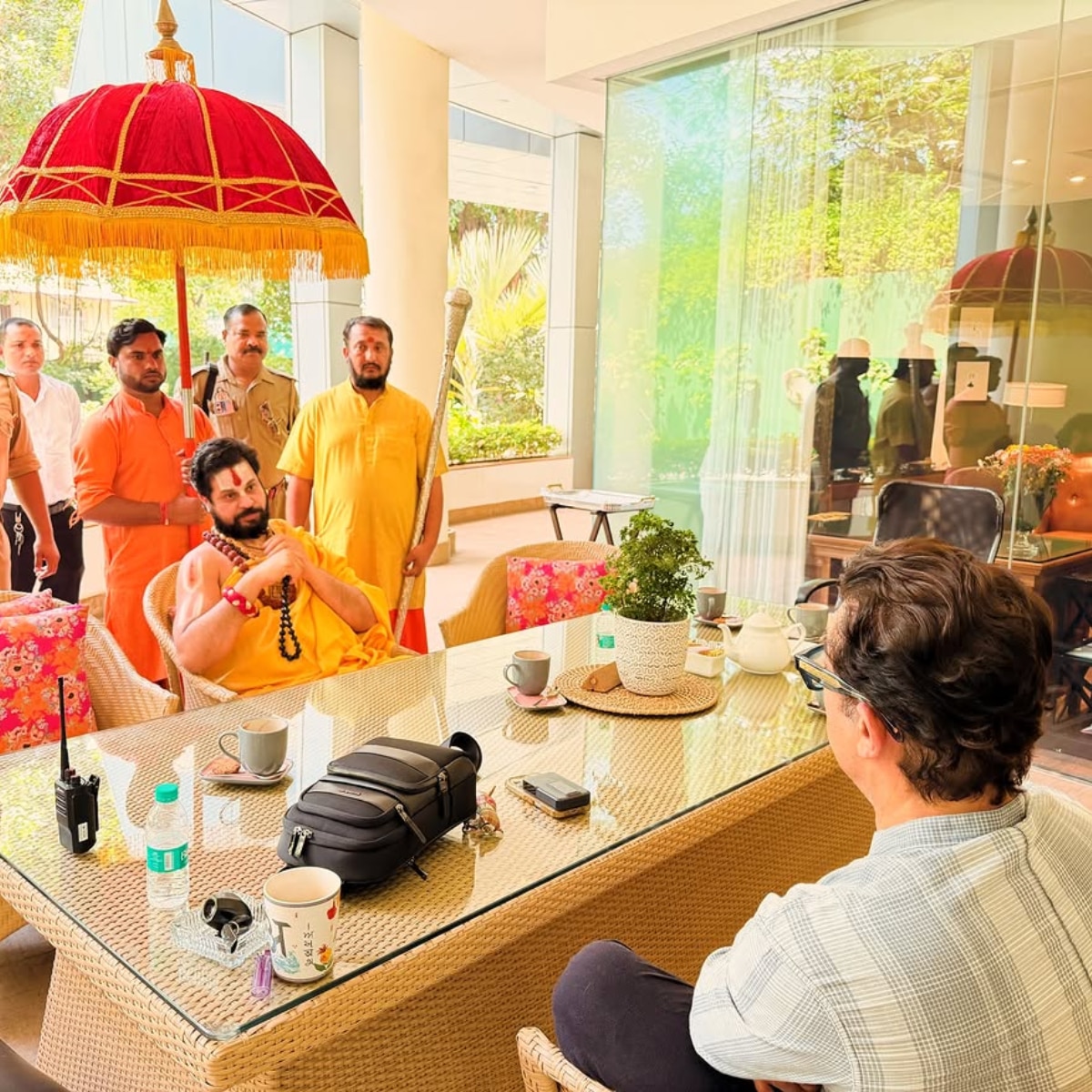 Aamir Khan Meets Jagadguru Satishacharya