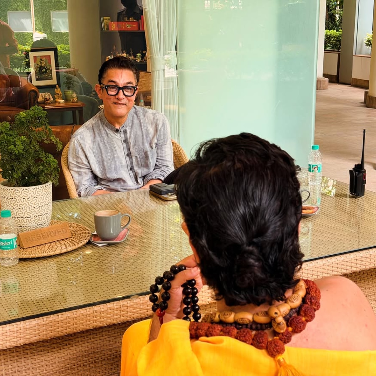 Aamir Khan Meets Jagadguru Satishacharya