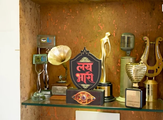  अभिजीत सावंत