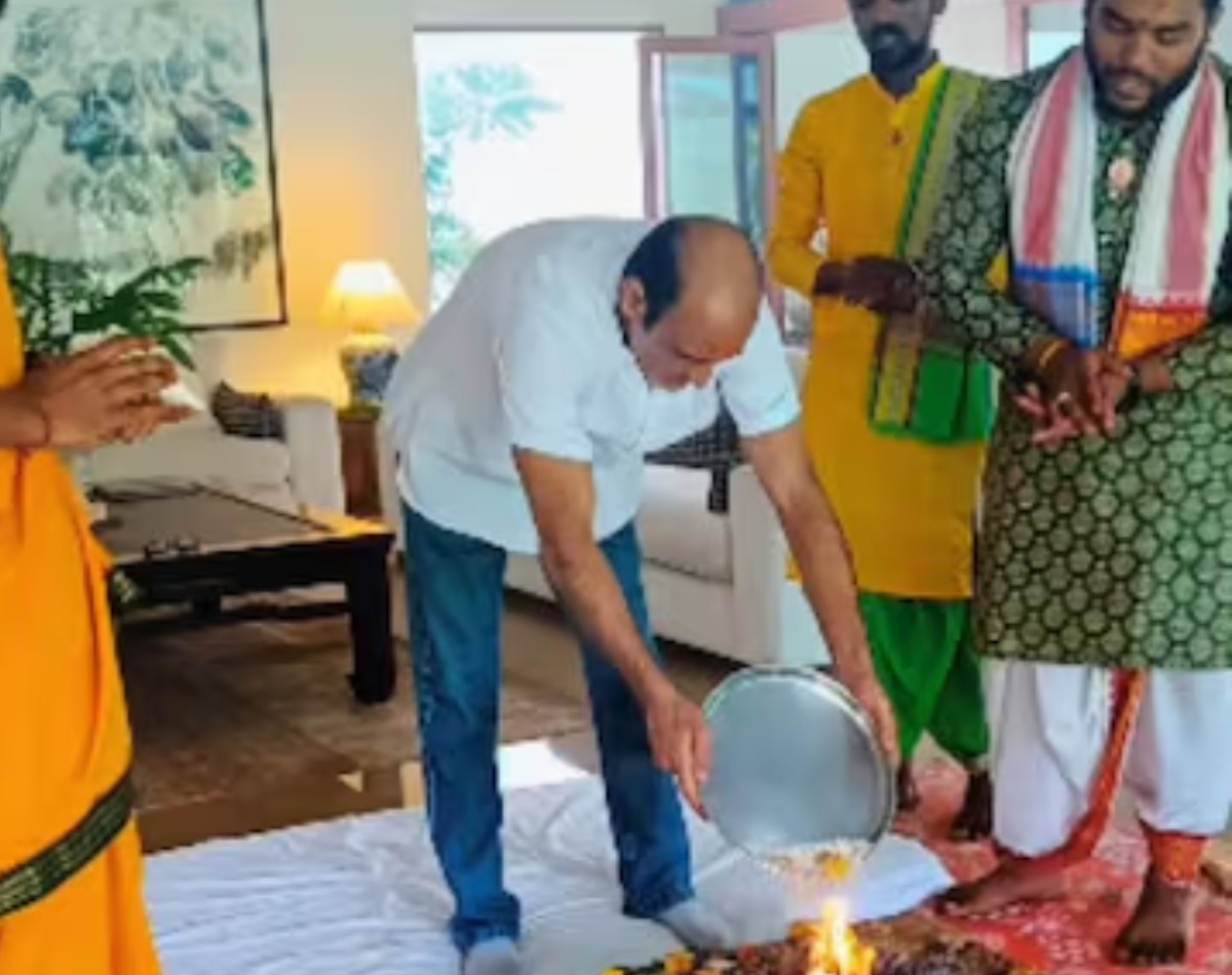 अक्षय खन्ना की प्रॉपर्टी, घर, कार