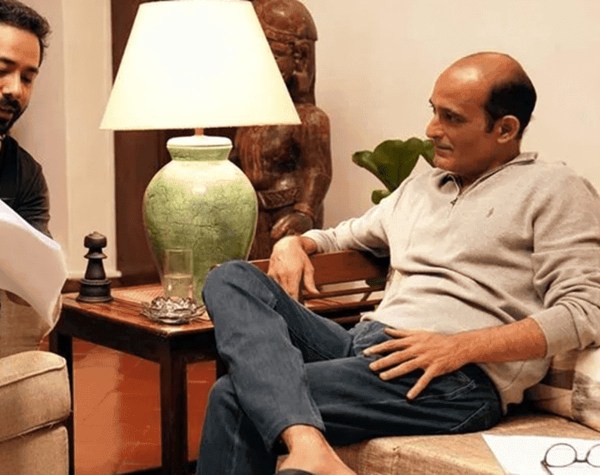 अक्षय खन्ना की प्रॉपर्टी, घर, कार
