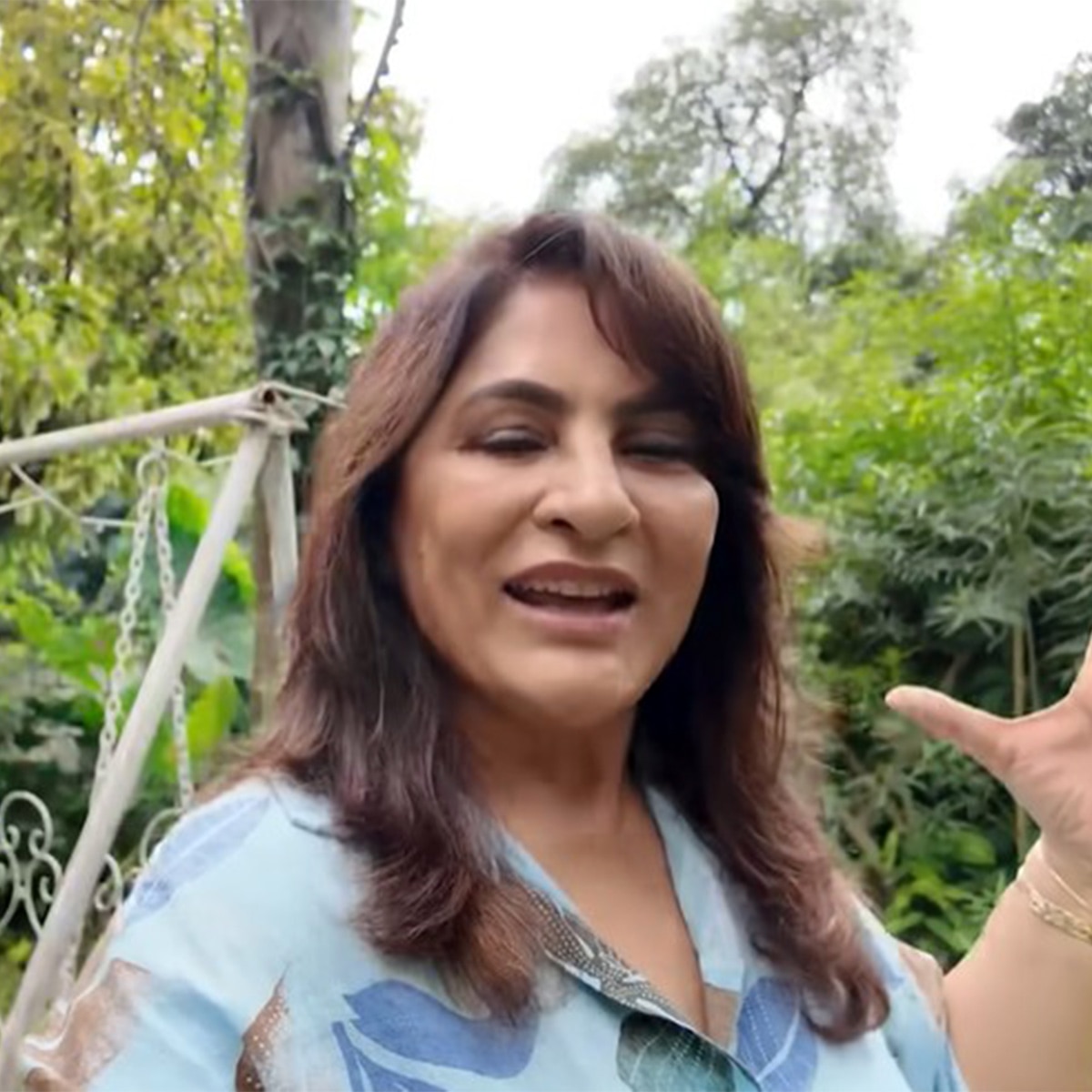 archana puran 75 year old inside photos