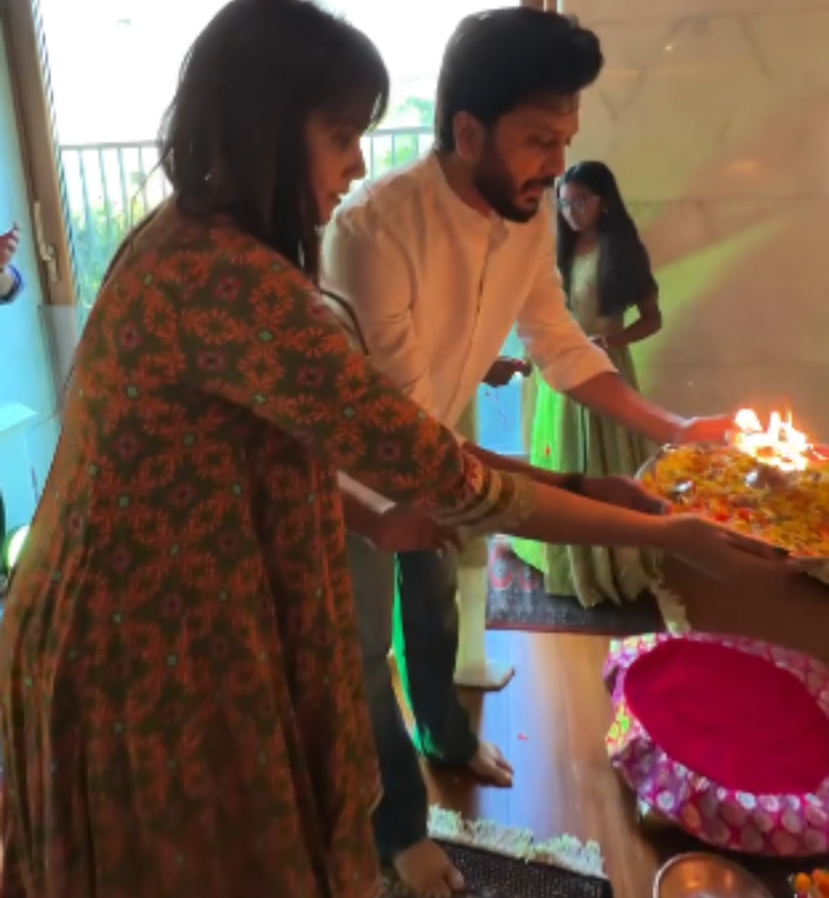 Riteish Deshmukh and Genelia Ganpati Bappa