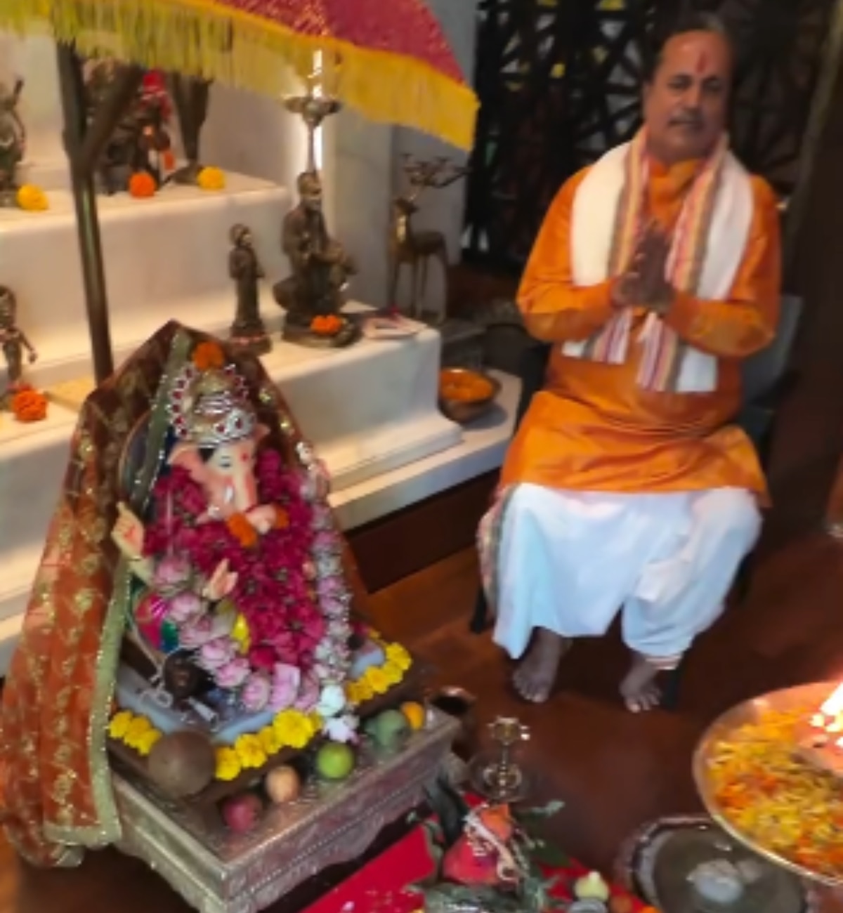 Riteish Deshmukh and Genelia Ganpati Bappa