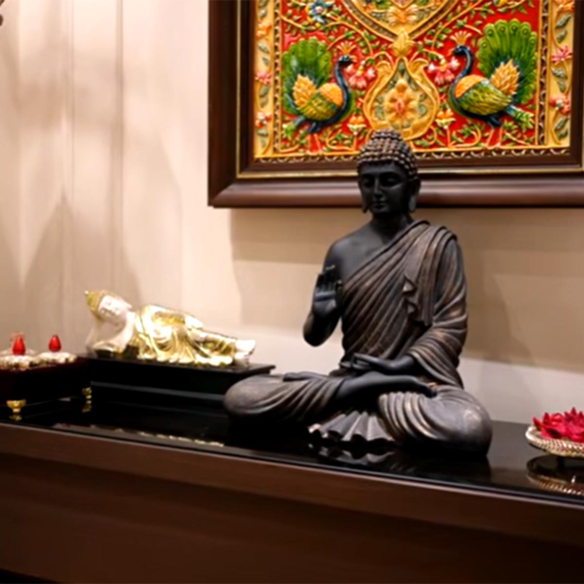 कुमार विश्वास का आलीशान बंगला