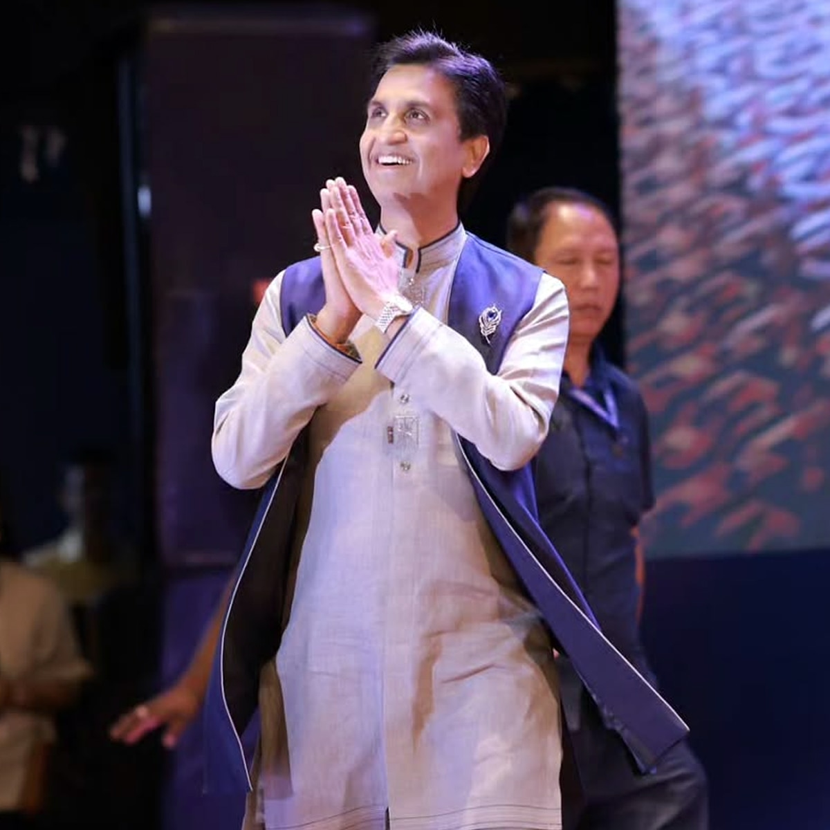 Kumar Vishwas Love Story intercaste marriage