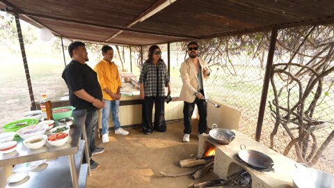 mika singh farmhouse