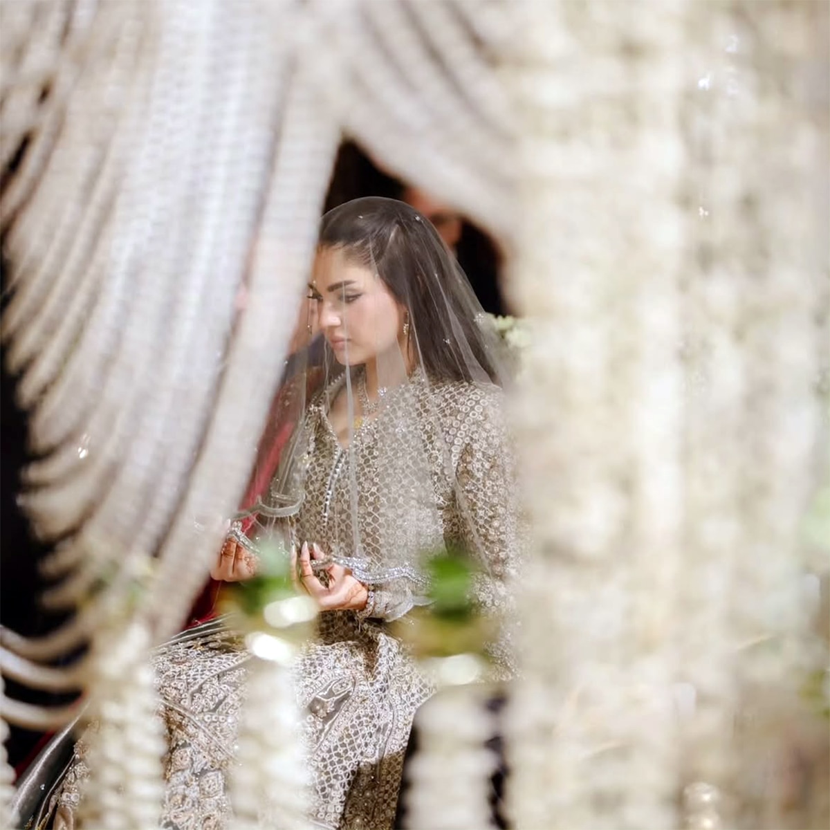 nawaz sharif granddaughter mahnoor safdar royal wedding