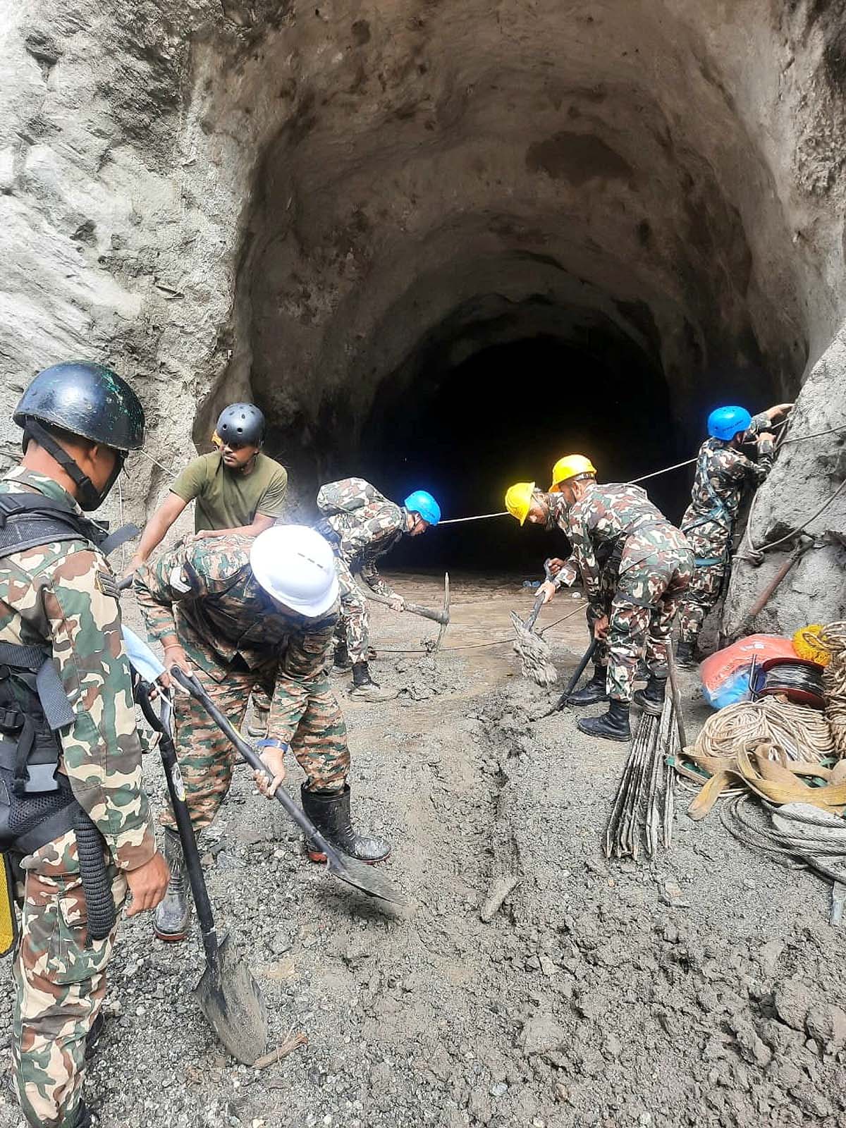 Nepal Tunnel Maze