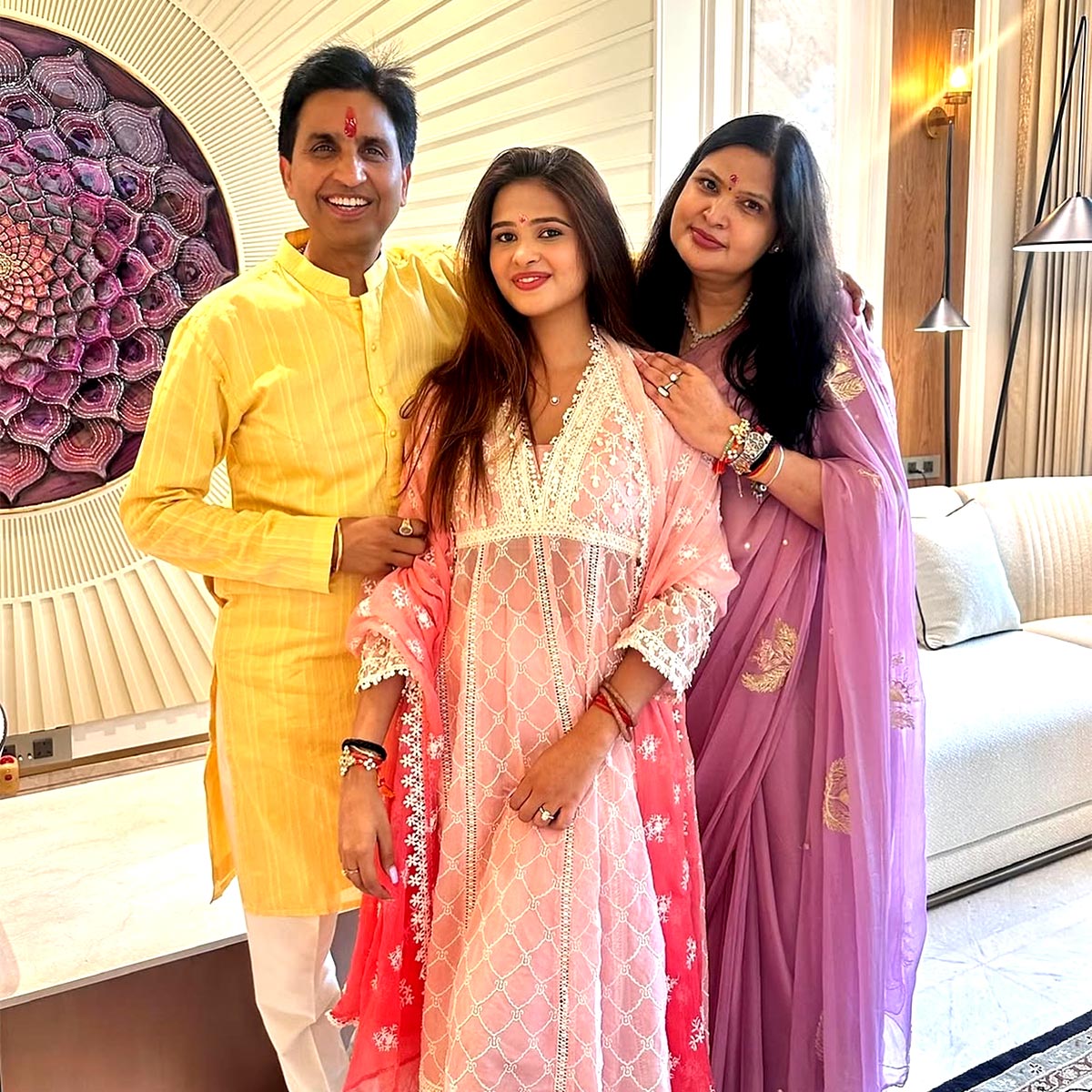 ramayana kumar vishwas wife profile