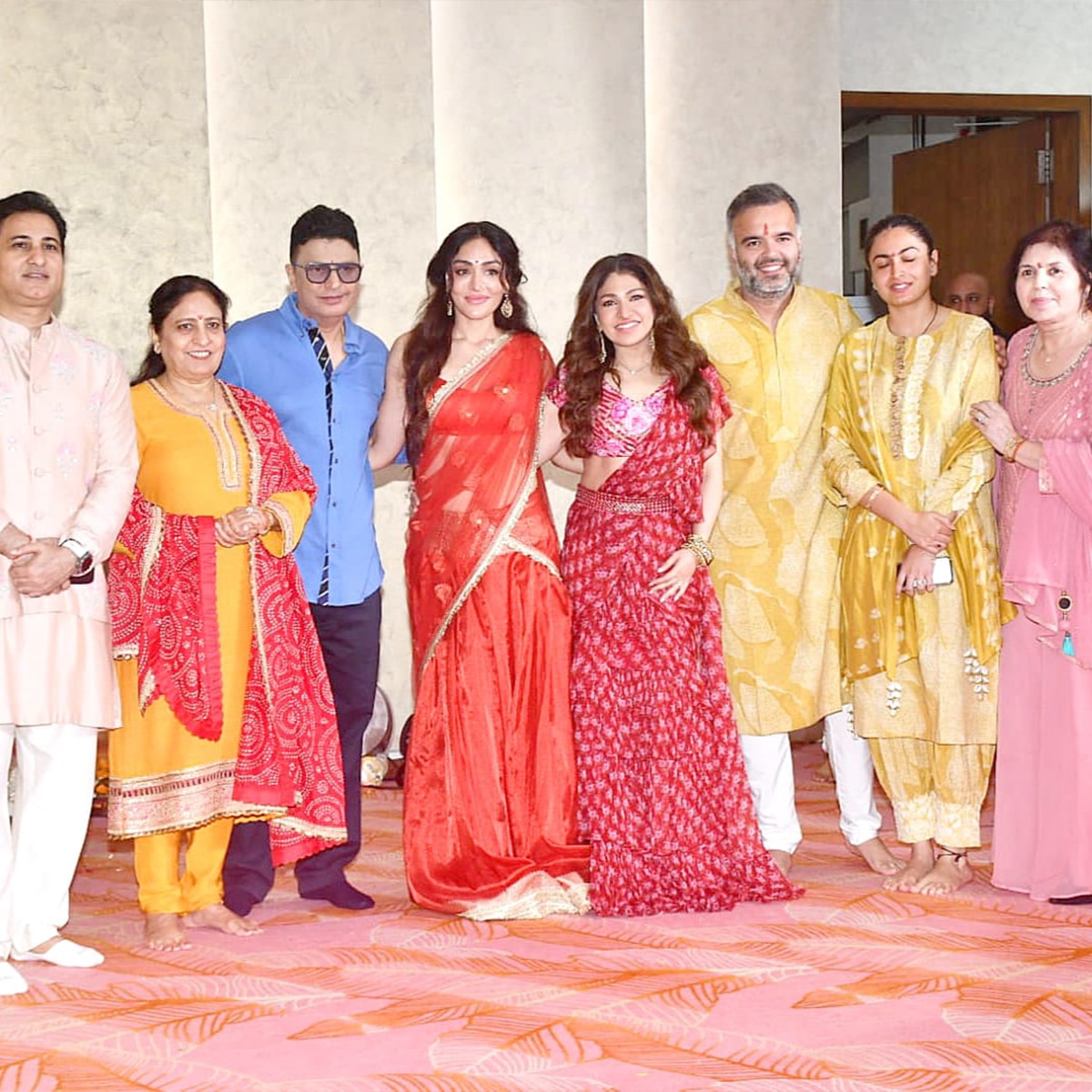 टी-सीरीज ऑफिस में पूजा
