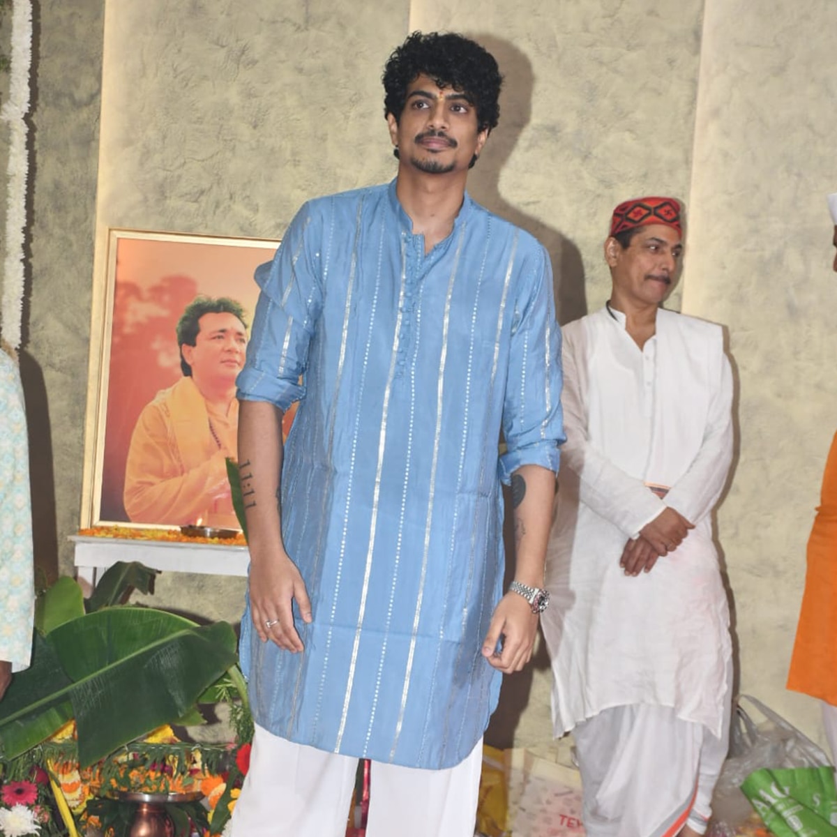  टी-सीरीज के ऑफिस में सत्यनारायण पूजा 