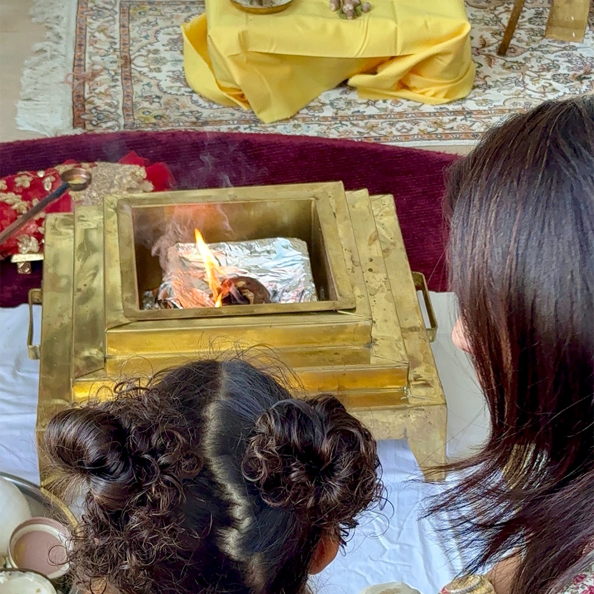 प्रियंका ने अमेरिका वाले घर में की पूजा. (Photo: Instagram/@priyankachopra)