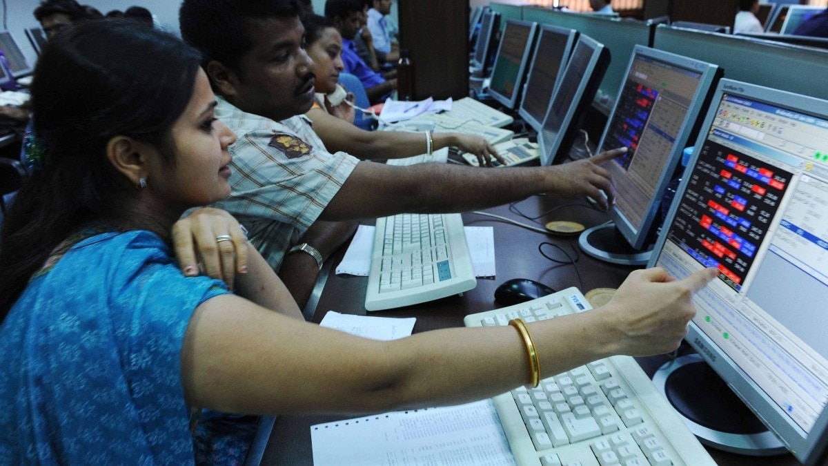 Tata Share Upper Circuit: एक अपडेट... फिर टाटा के इस शेयर ने मचाया गदर, लगा अपर सर्किट
