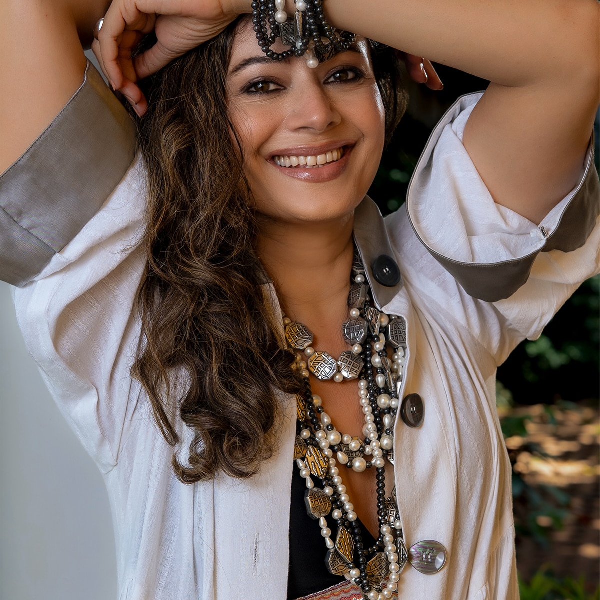  pooja batra sizzling bikini photos
