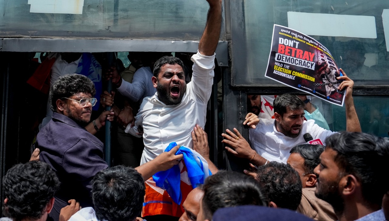 Rahul Gandhi Protest Outside Akashwani Bhawan