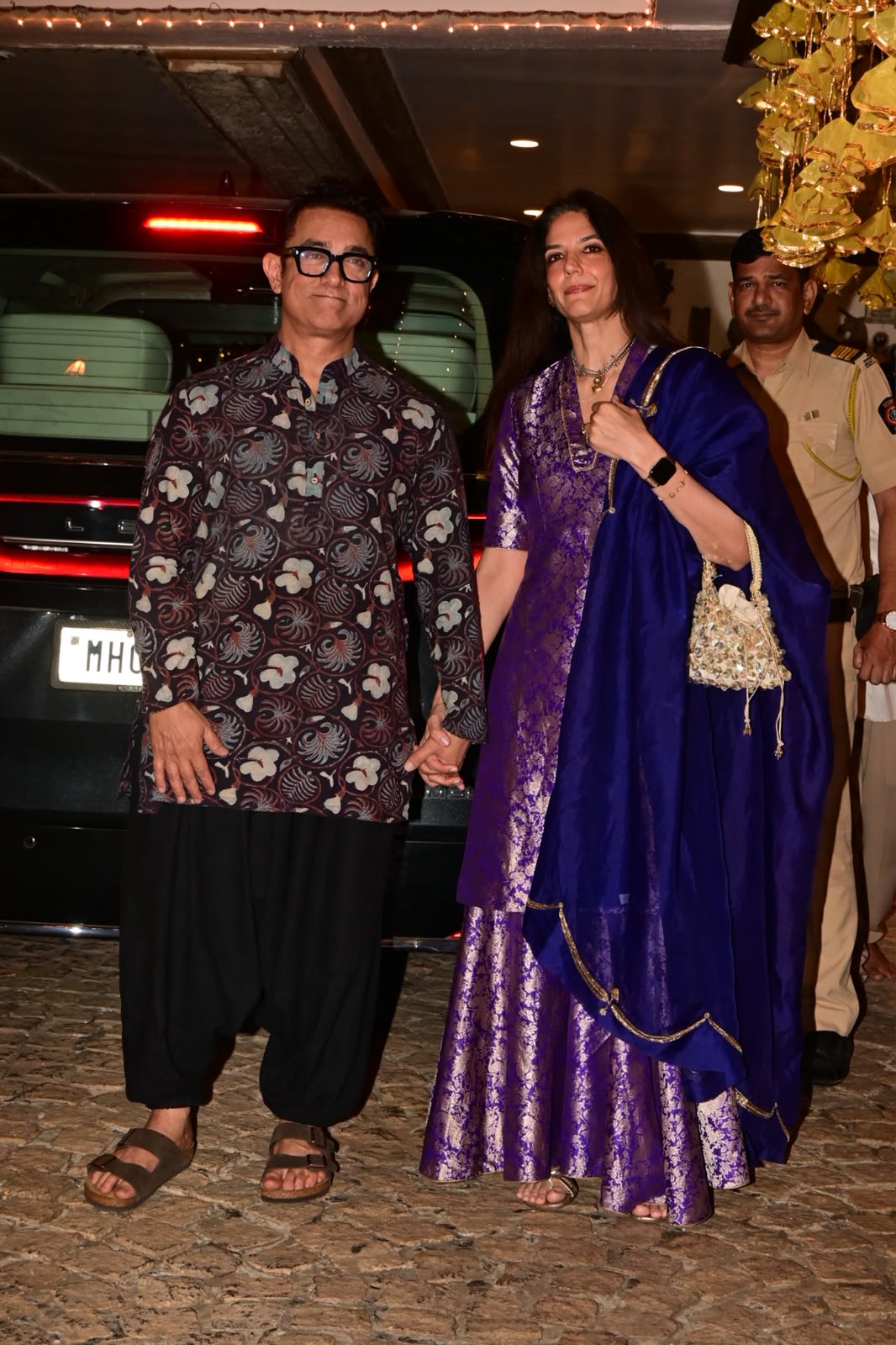 aamir khan gauri spratt performed karwa chauth pooja