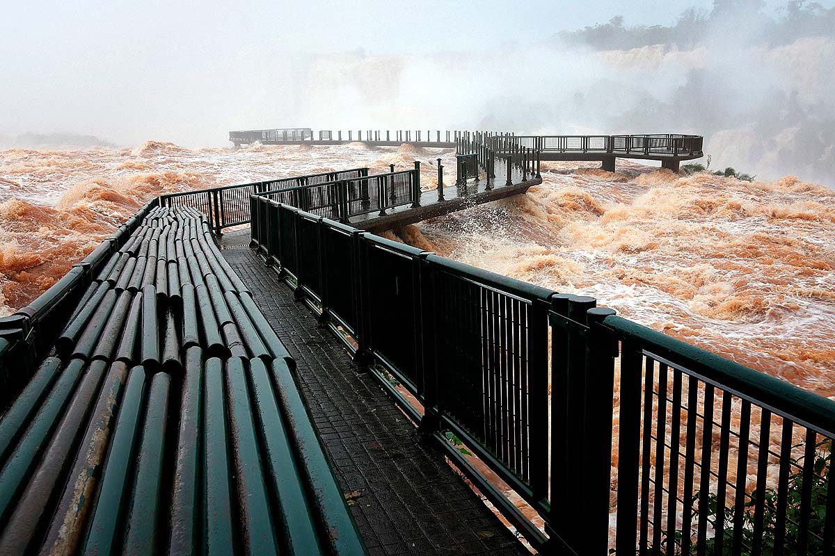 argentina iguazu falls