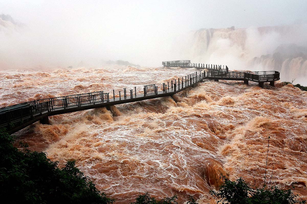 argentina iguazu falls