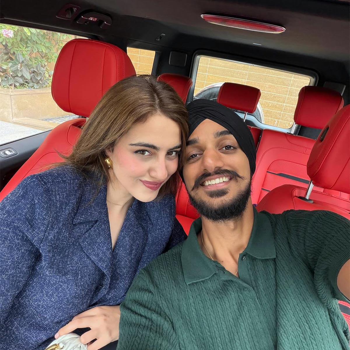 arshdeep singh shares romantic photos with samreen kaur